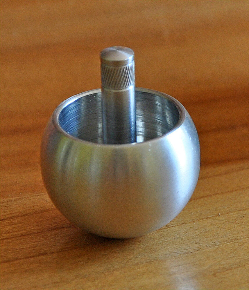 Stehauf-Kreisel aus Aluminium