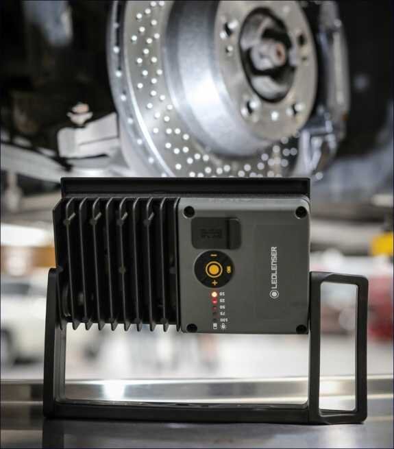 LED Lenser iF4R Baustrahler