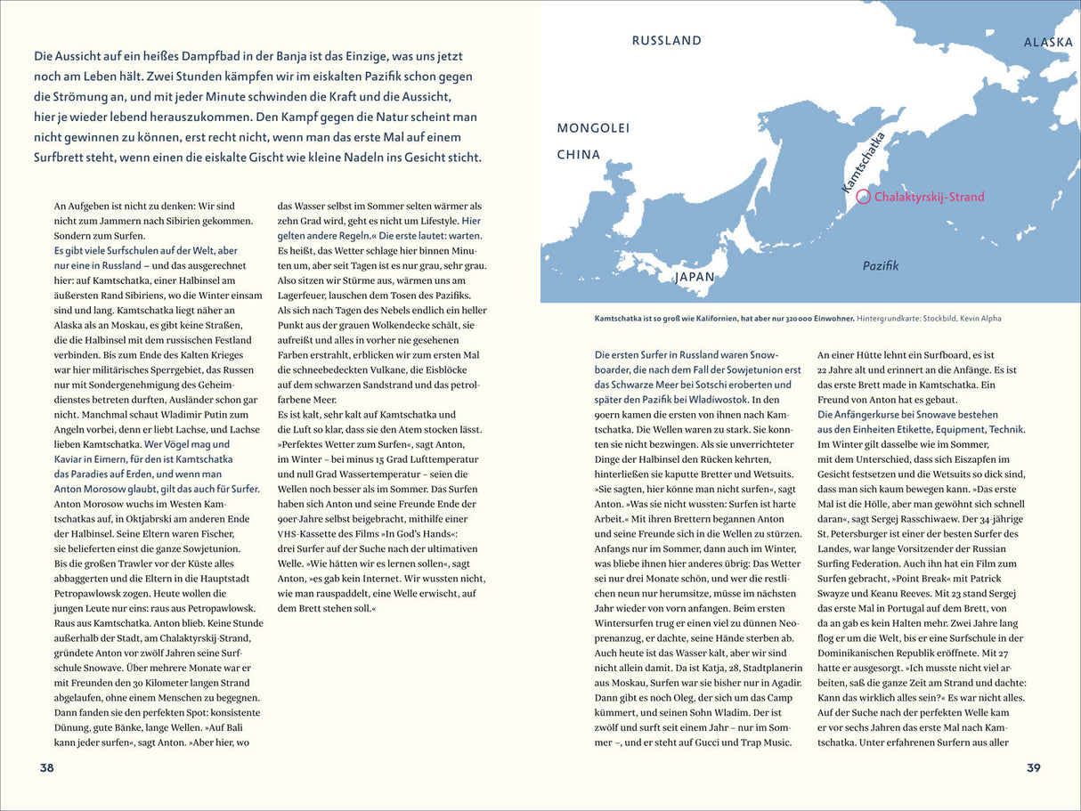 Karte von Russland mit Markierung des Chalakktyrski-Strands, Textabschnitt über Kamtschatka und Surfen.