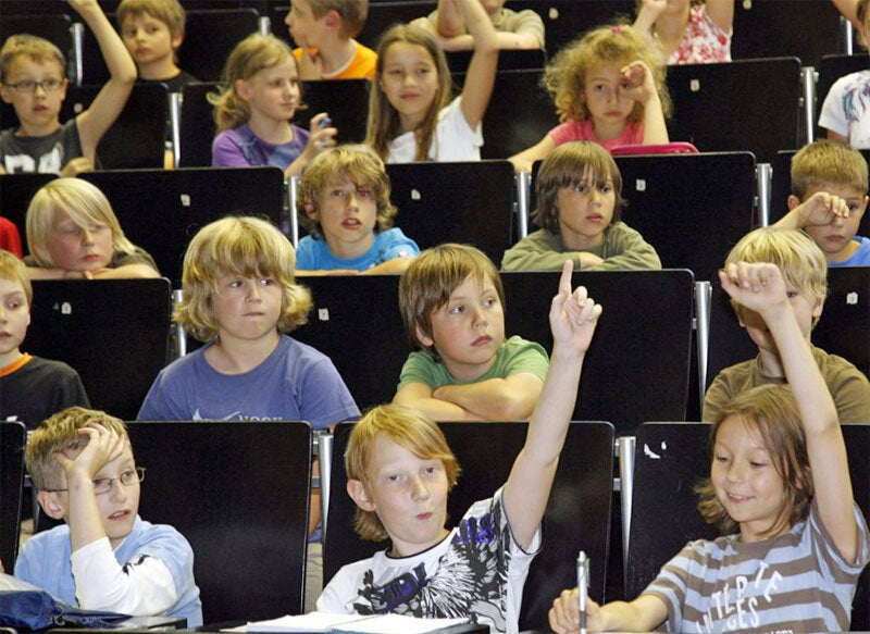 Hat der Weltraum eine Tür? Die Kinder-Uni