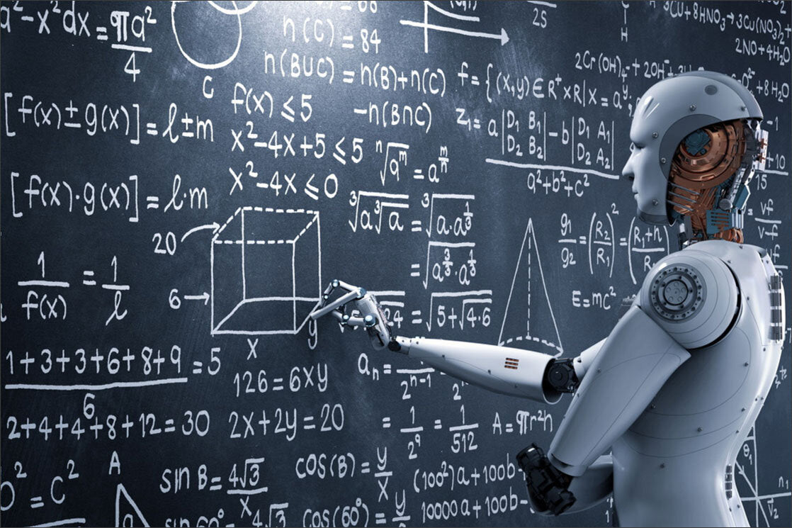 Roboter schreibt auf eine Tafel mit mathematischen Formeln und Diagrammen.