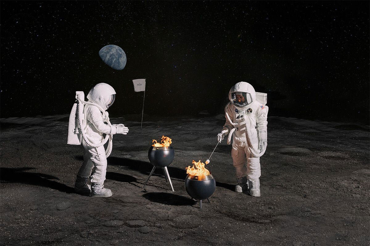 MOON Design Feuerschale. Version hoch: 75 cm
