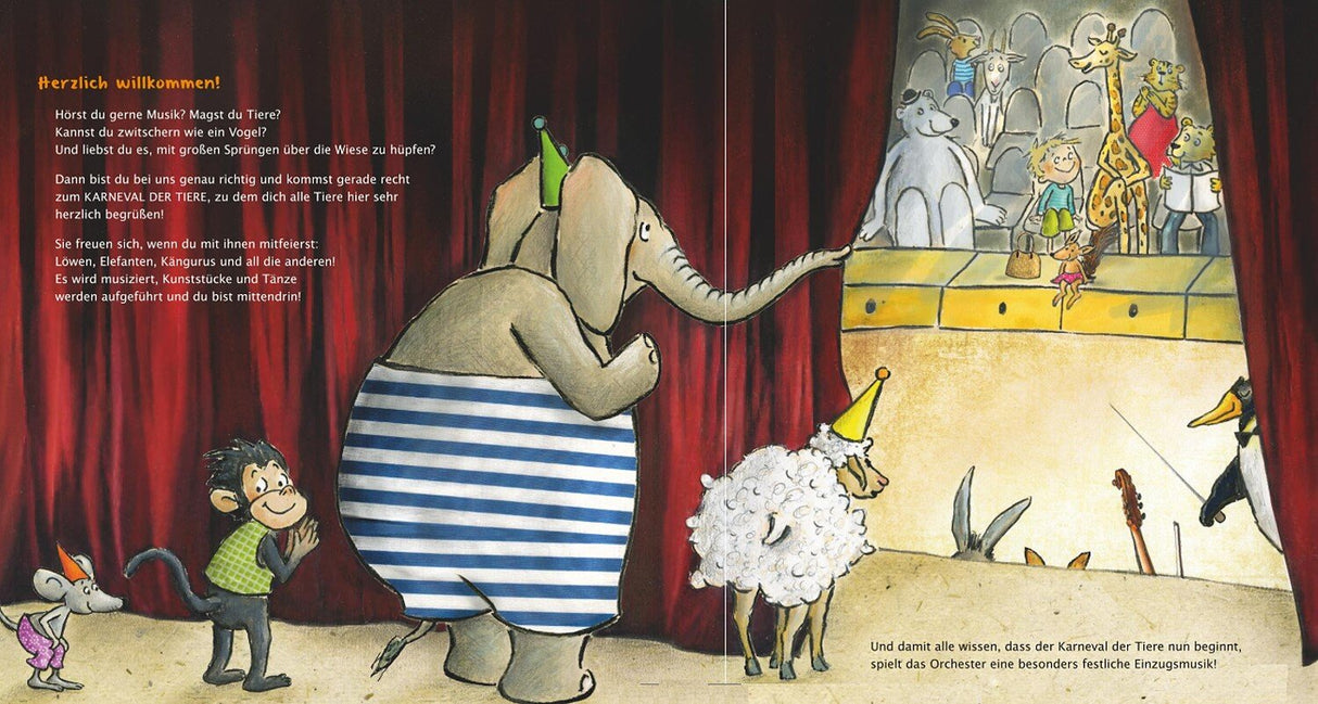 Bilder von Tieren in Karnevalskostümen auf einer Theaterbühne mit rotem Vorhang.