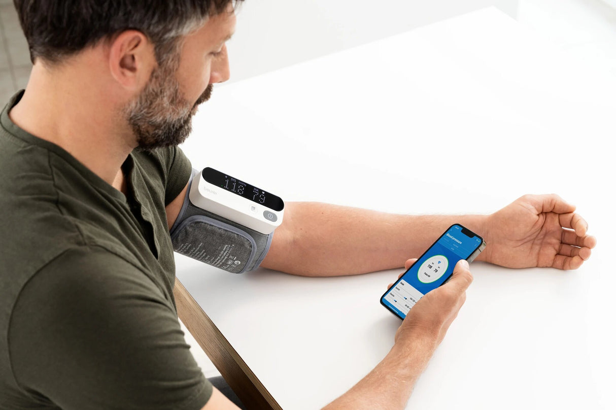 Beurer BM 59. Bluetooth-Oberarm-Blutdruckmessgerät