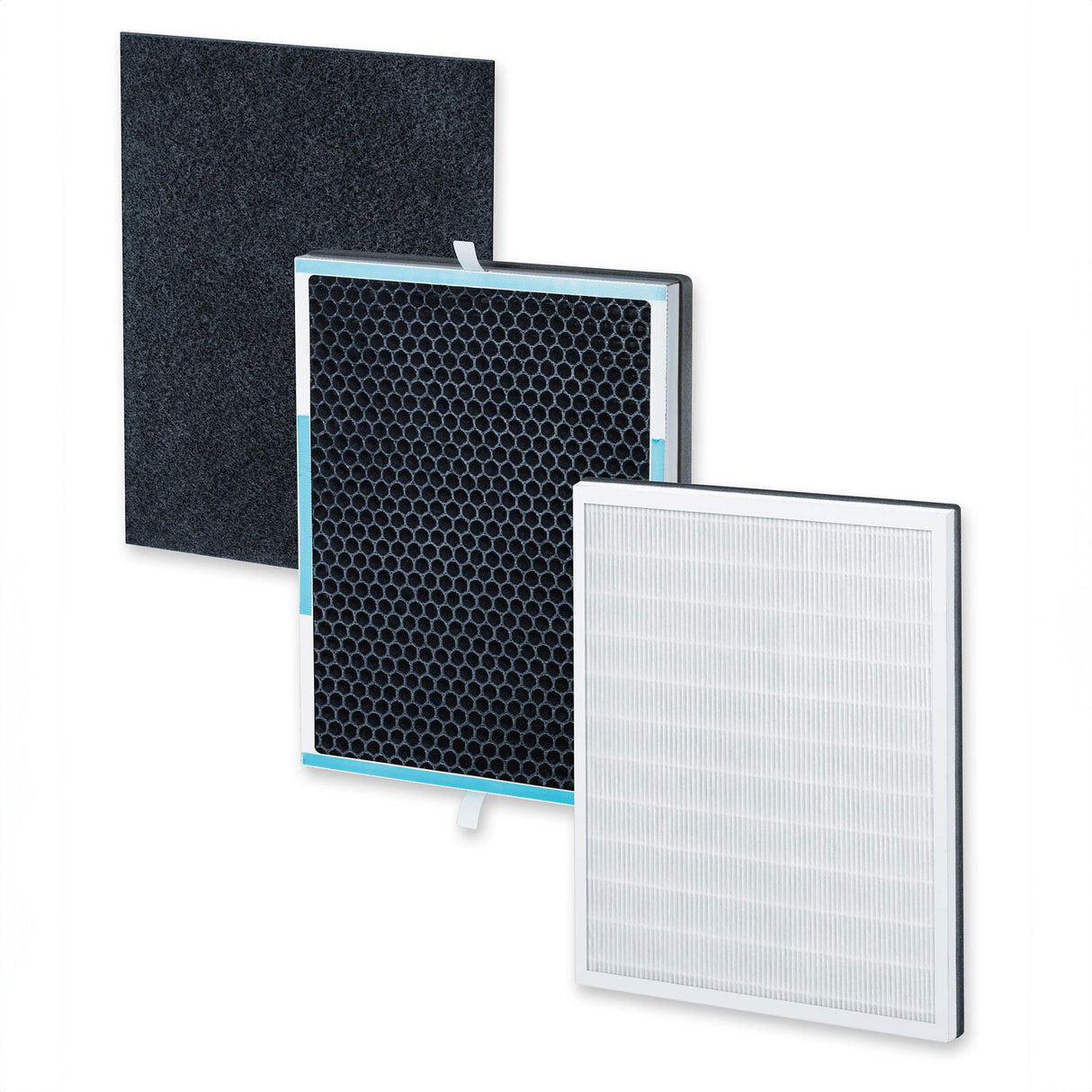 Drei Luftfilter in verschiedenen Designs, übereinander angeordnet, gegen weißen Hintergrund.