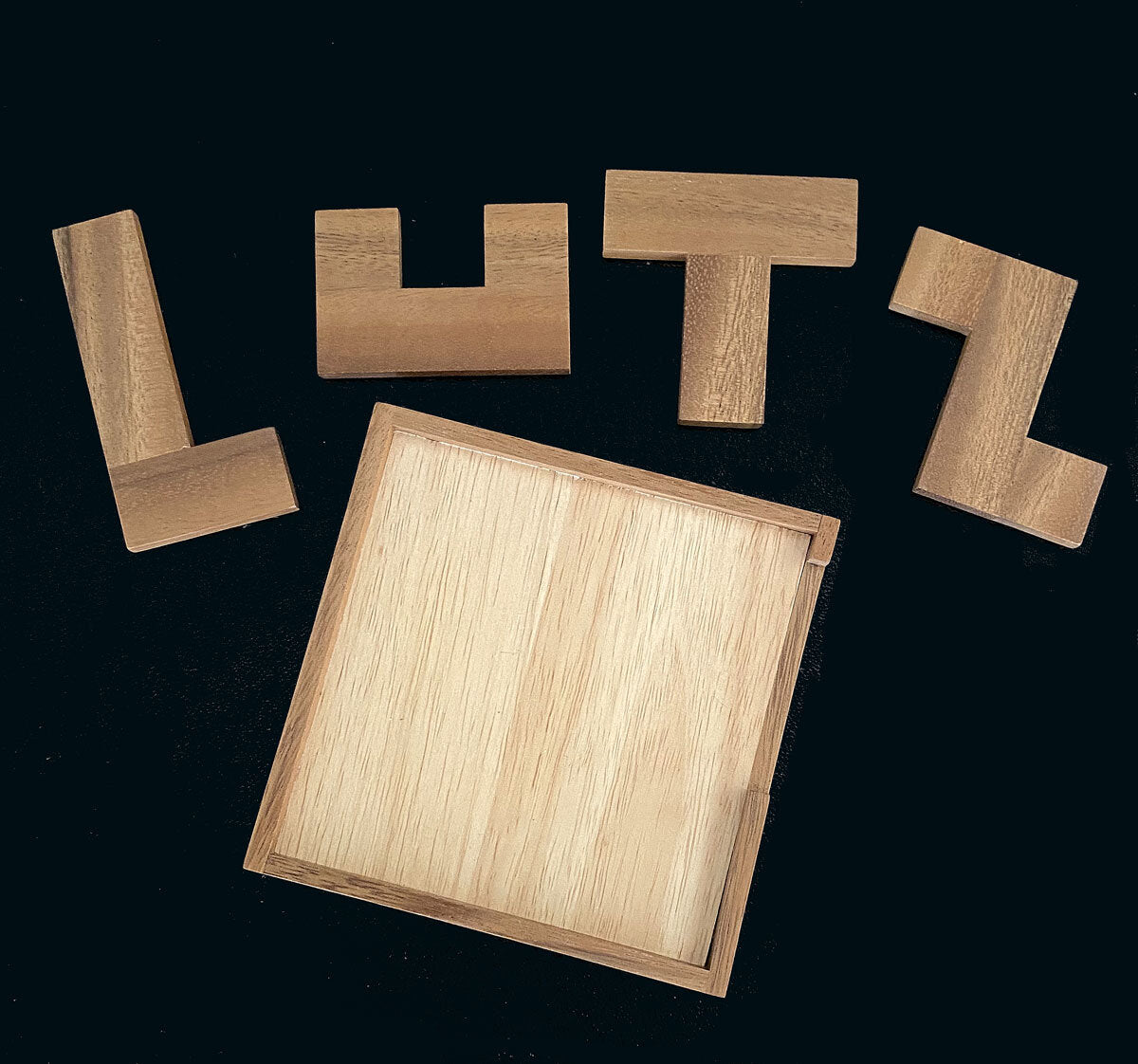 LUTZ - auf dem Holzweg