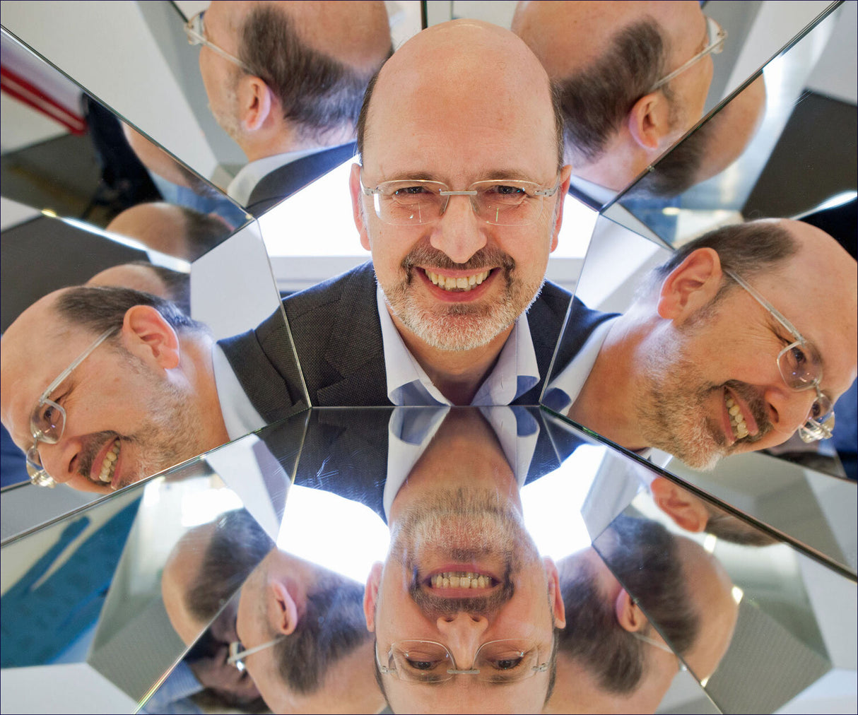 Mathematische Experimente und Knobeleien