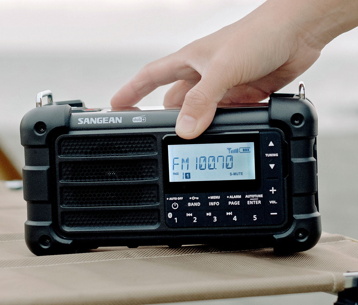 Sangean MMR-99 DAB Outdoor- und Notfallradio