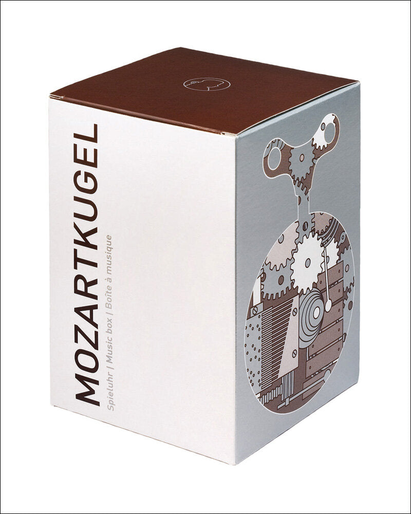 Quadratische Spielbox mit grauem und braunem Design, zeigt eine mechanische Uhr mit Zahnrädern auf der Seite.