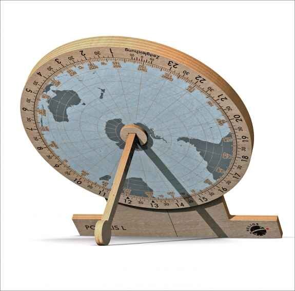 Weltzeitmesser mit Weltkarte, Zeiger zeigt auf die Zeitzone.