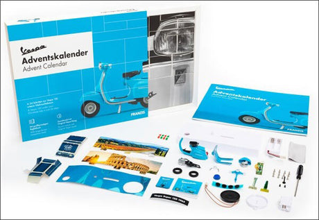 Adventskalender in Vespa-Design, mit Bildern, kleinen Teilen und Anleitungen.