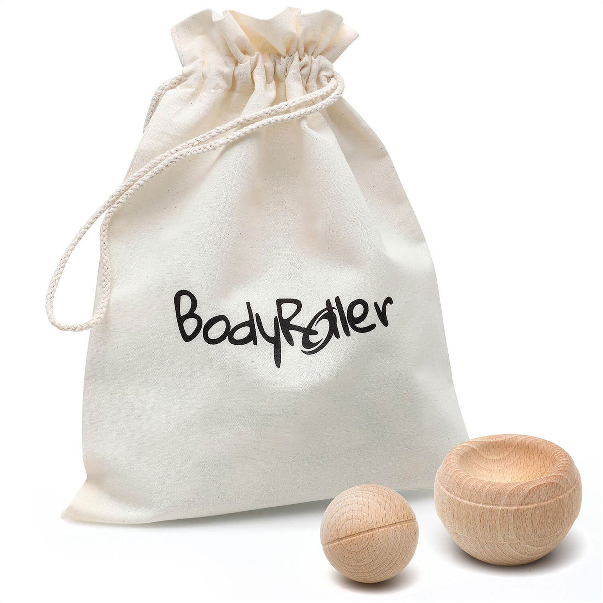 Stoffbeutel mit "Body Roller"-Aufdruck, daneben zwei runde Holz-Objekte.