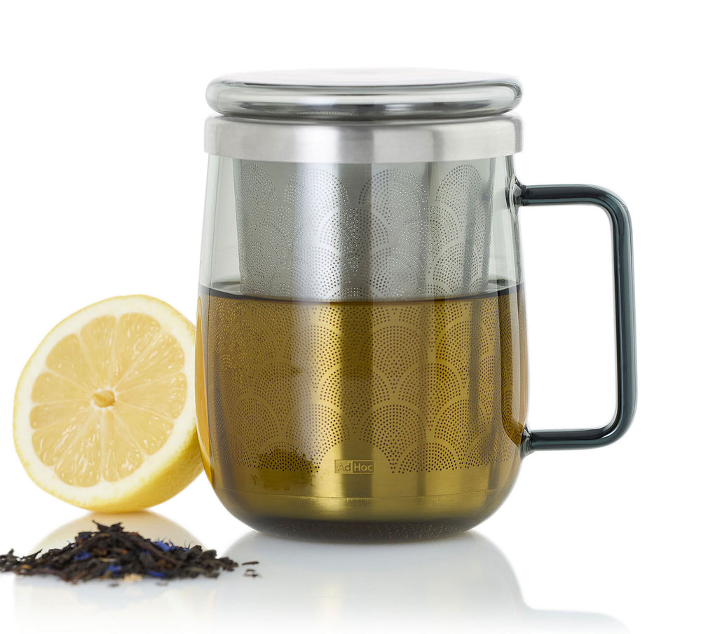 Yuna Teeglas mit Teefilter. AdHoc Design