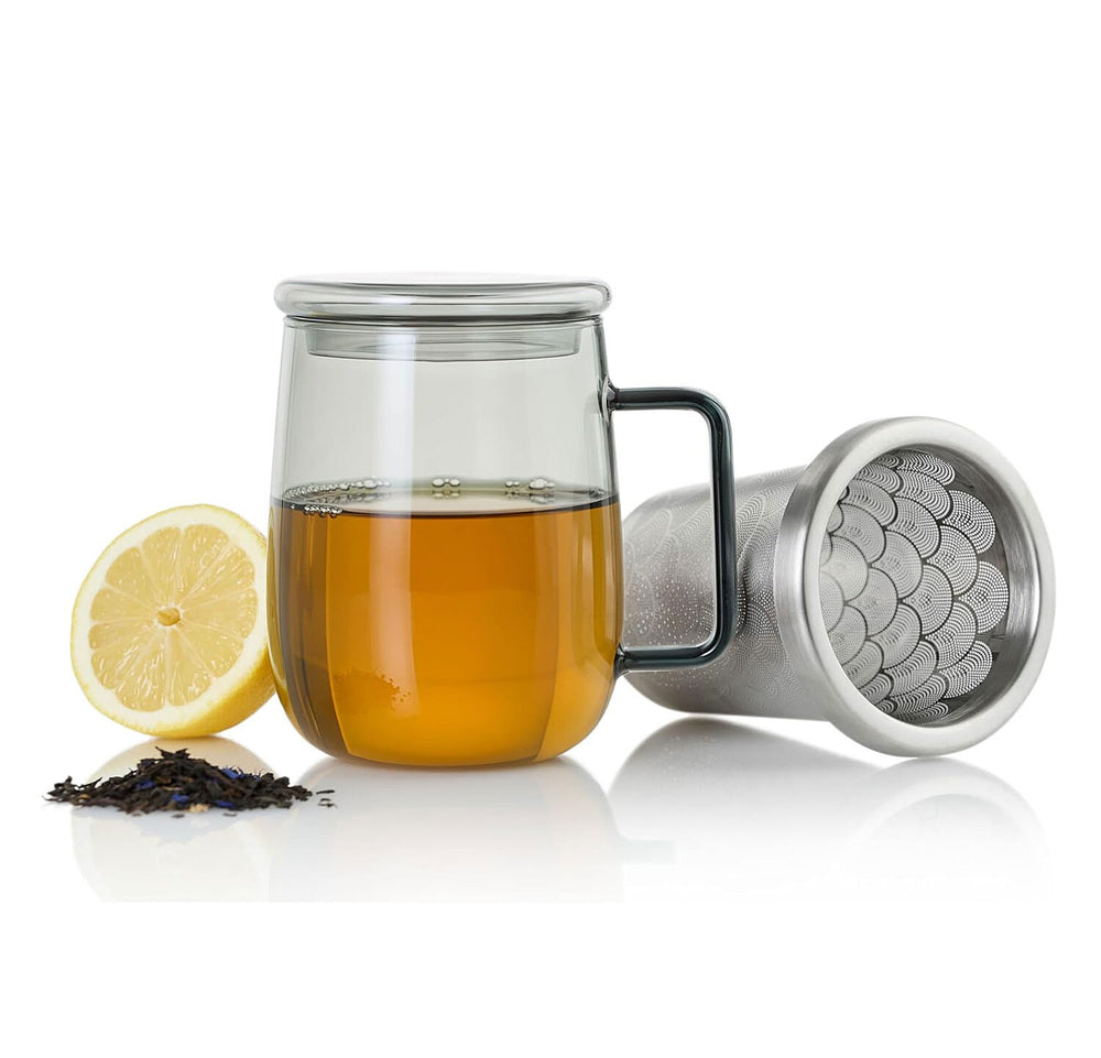 Yuna Teeglas mit Teefilter. AdHoc Design