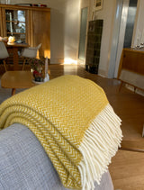 Klippan Chevron Luxus-Wolldecke (Gelb)