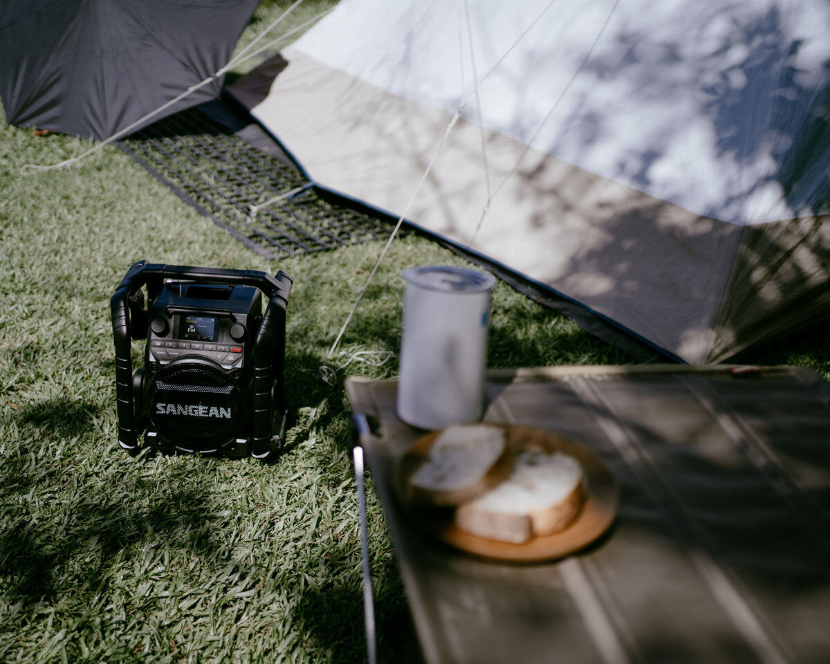 Sangean U4X Baustellen- und Outdoor-Radio