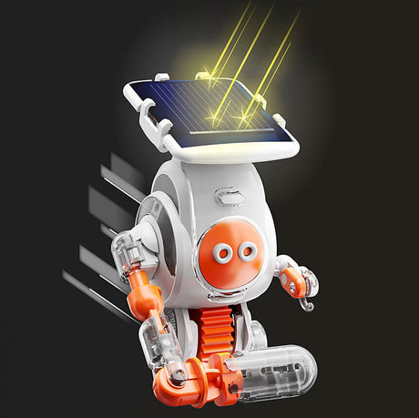 Roboter mit Solarpanel auf Kopf, orange-weißer Körper, bewegliche Arme und transparentes Werkzeug.